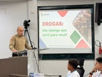 3ª Sessão da Câmara Mirim é marcada por importante palestra sobre drogas