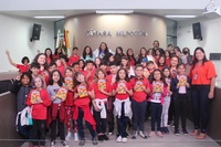 Câmara recebe a visita dos alunos EEB Professora Justina Conceição da Silva