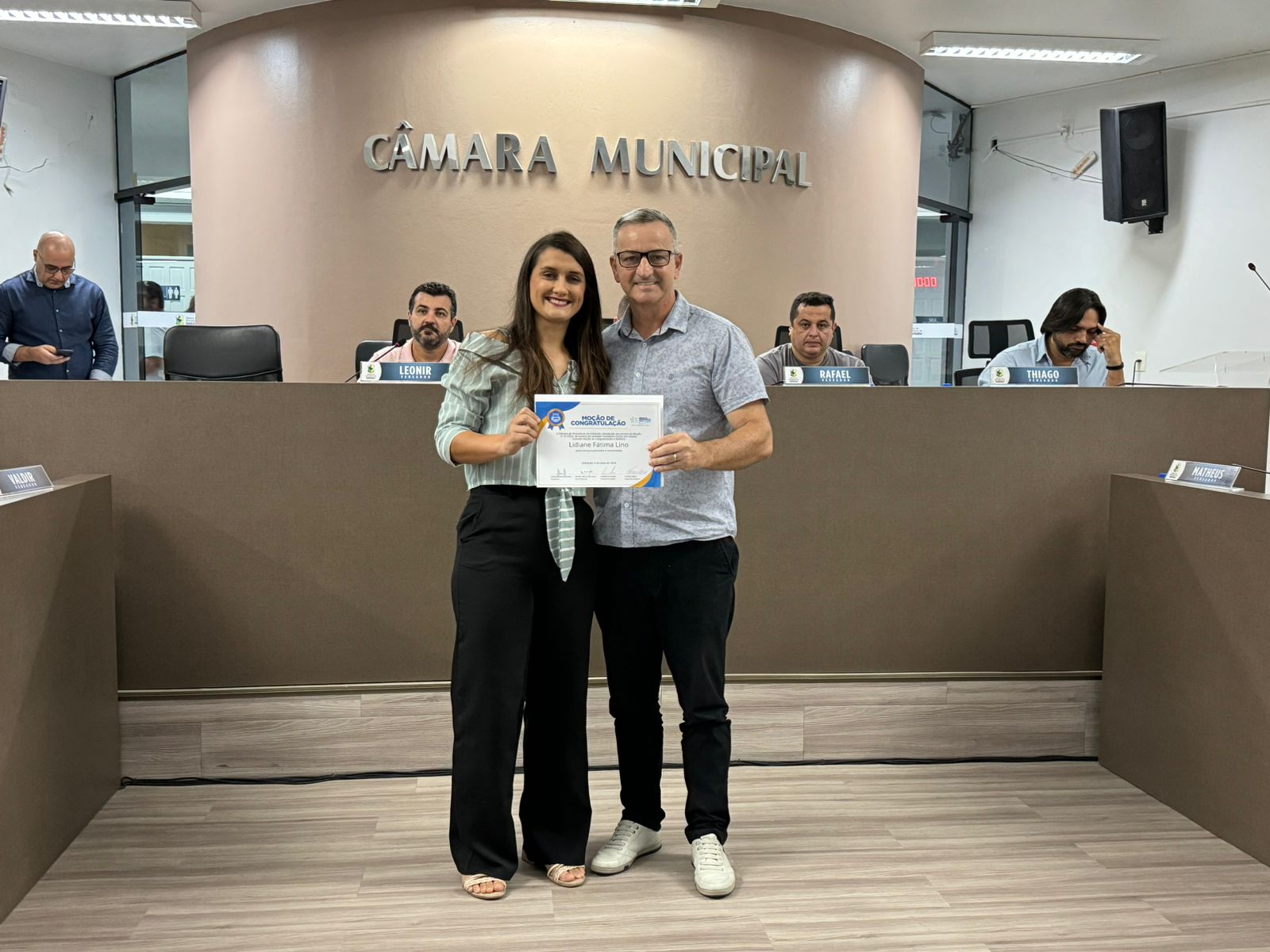 Lidiane Fátima Lino é reconhecida pelos serviços prestados à comunidade, especialmente no campo esportivo