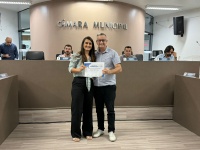 Lidiane Fátima Lino é reconhecida pelos serviços prestados à comunidade, especialmente no campo esportivo